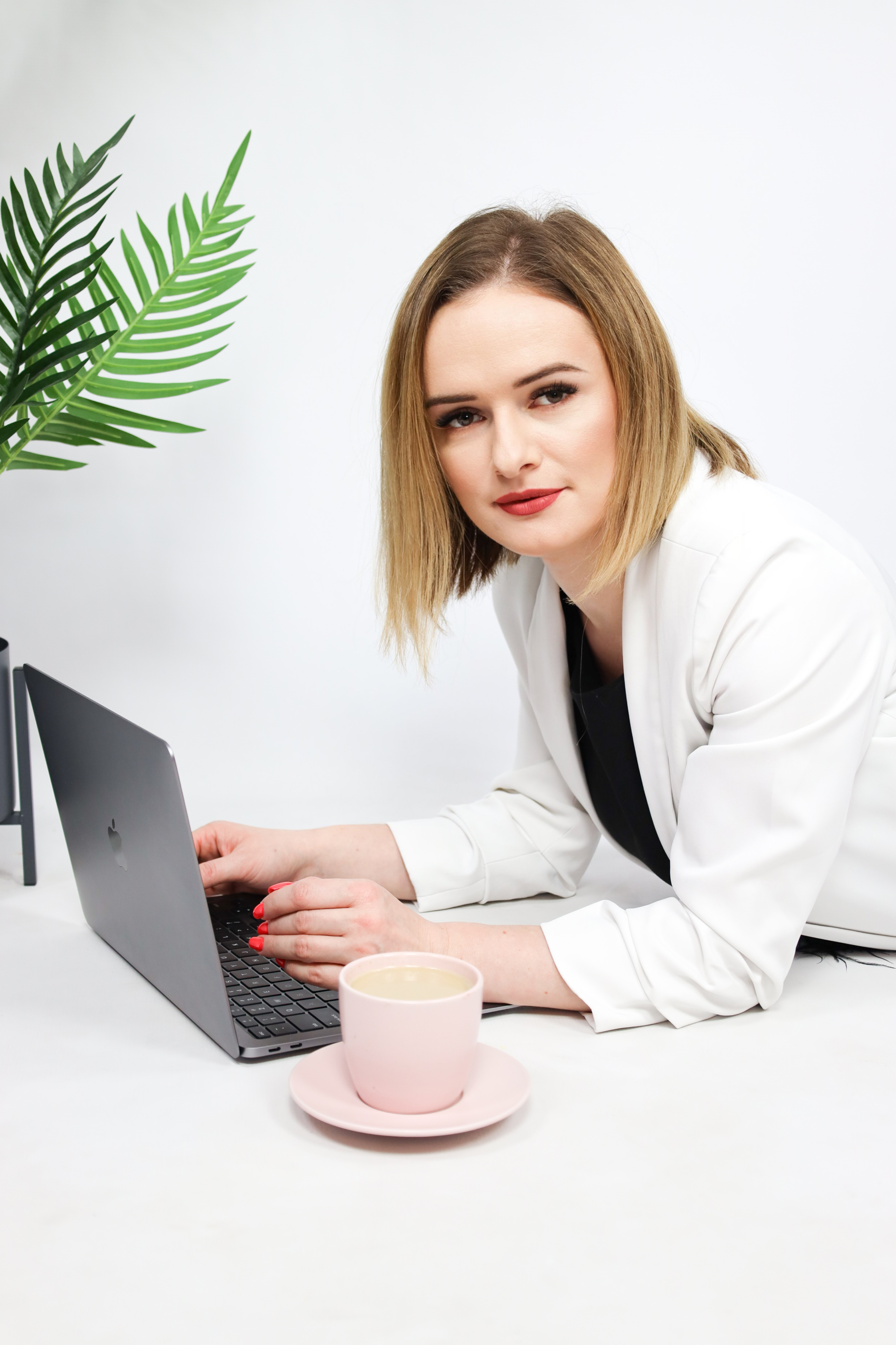 Kinga Brzyzek przy pracy